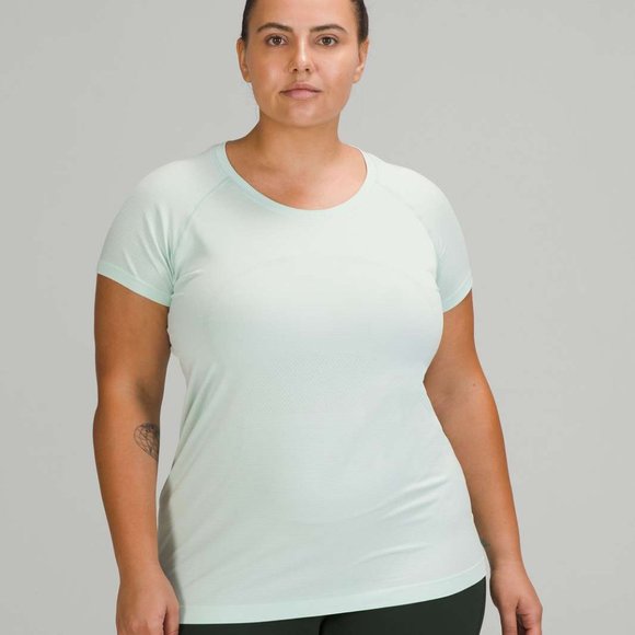 In search of  LULULEMON *DO NOT BUY* - Picture 2 of 9